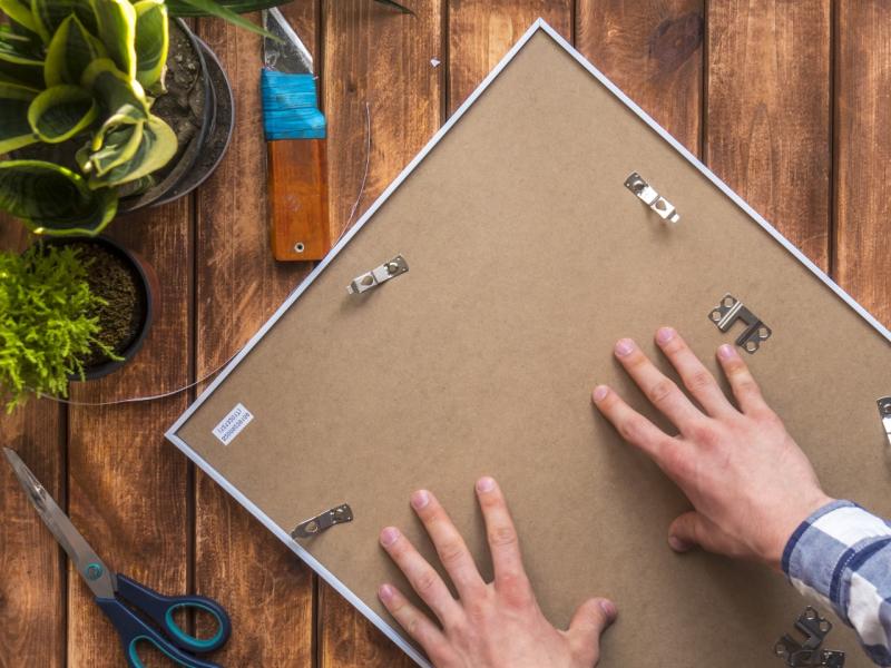 Какие бывают подвесы для картин? Какие бывают подвесы для картин?