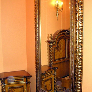 Зеркала в раме на заказ