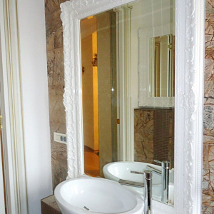 Зеркала в раме на заказ